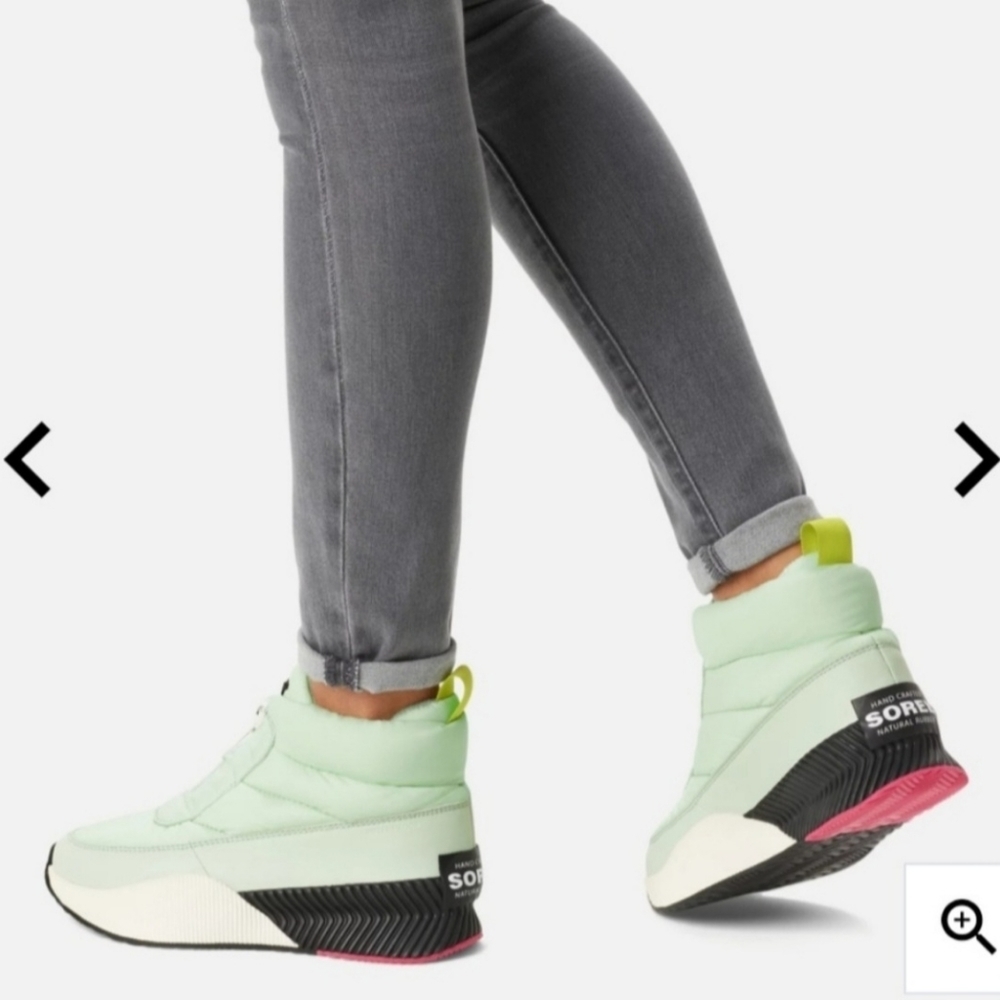 Sorel Women's Out N About III Puffy Zip Boots